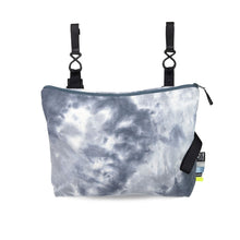 Cargar imagen en el visor de la galería, Blue Tie Dye Stroller Bag
